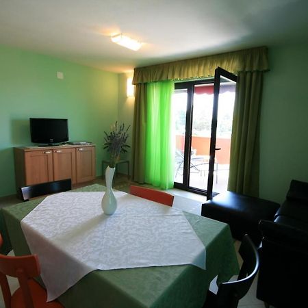 Villa Egida Capris Lovrečica Стая снимка