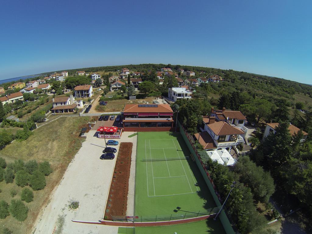 Villa Egida Capris Lovrečica Екстериор снимка